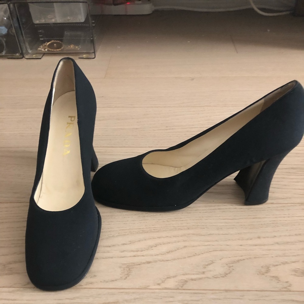 Prada navy fabric pumps with scalloped heels